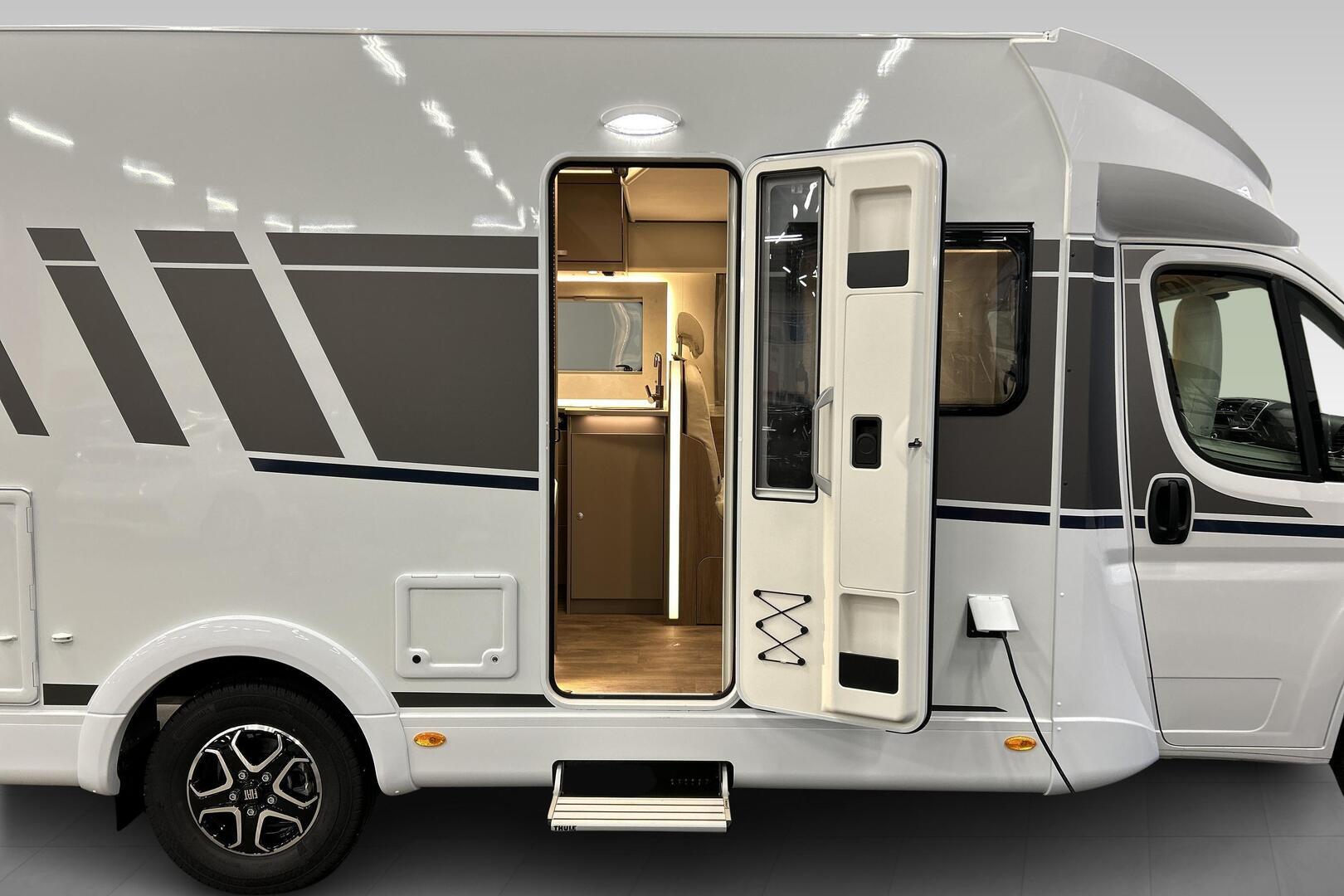Carado T 448 — matkailuauto vuokralle, kuva 5