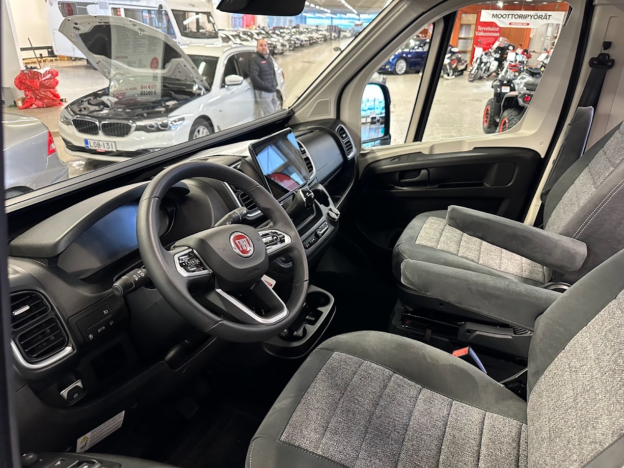 Pössl Summit Prime 640 "Premium" — matkailuauto vuokralle, kuva 4
