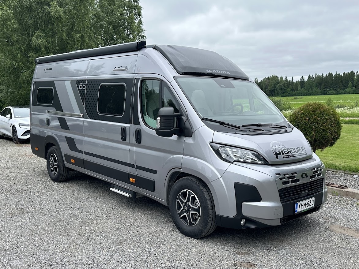 Adria Twin 640 SLB 60Y Edition vuokralle — PR Group Ylihärmä