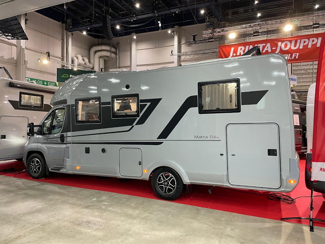 Adria Matrix Supreme 670 SC ALDE "Premium" — matkailuauto vuokralle, kuva 5