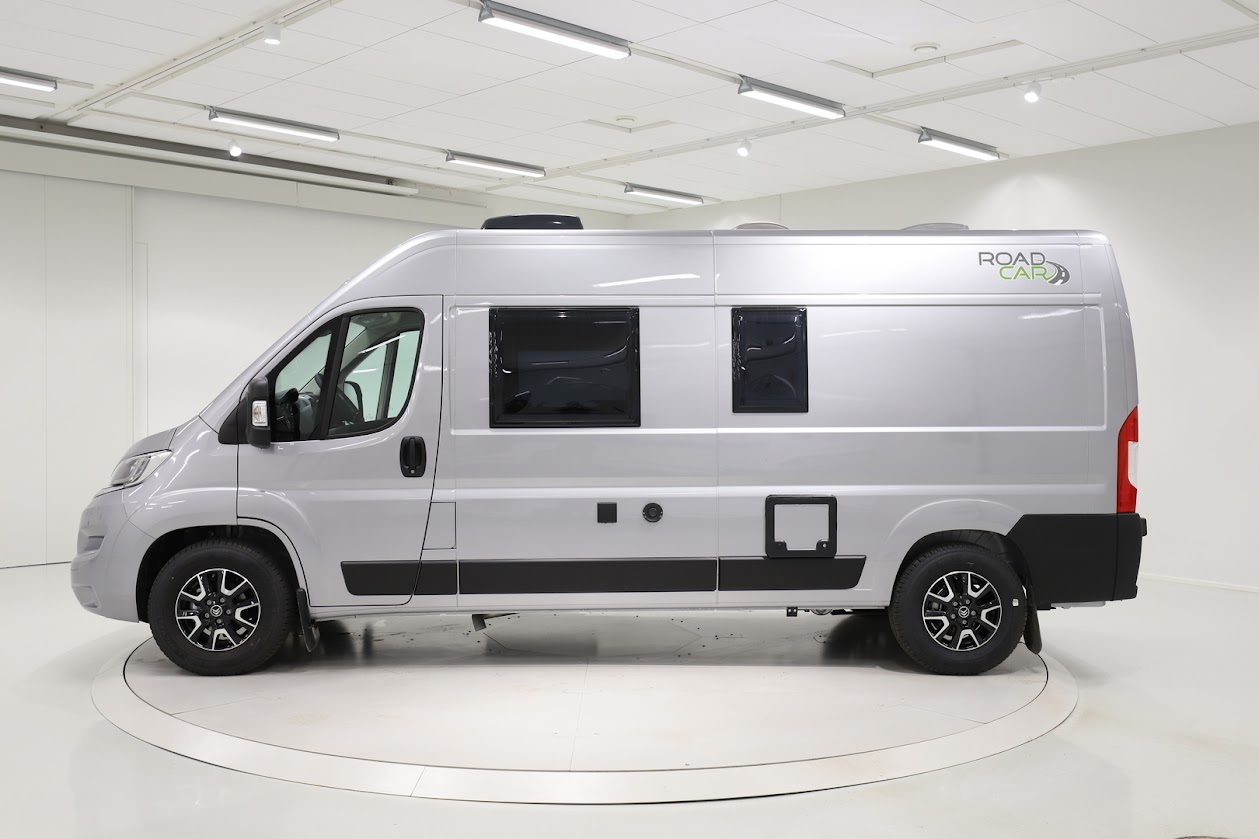 Road Car 601 — matkailuauto vuokralle, kuva 5